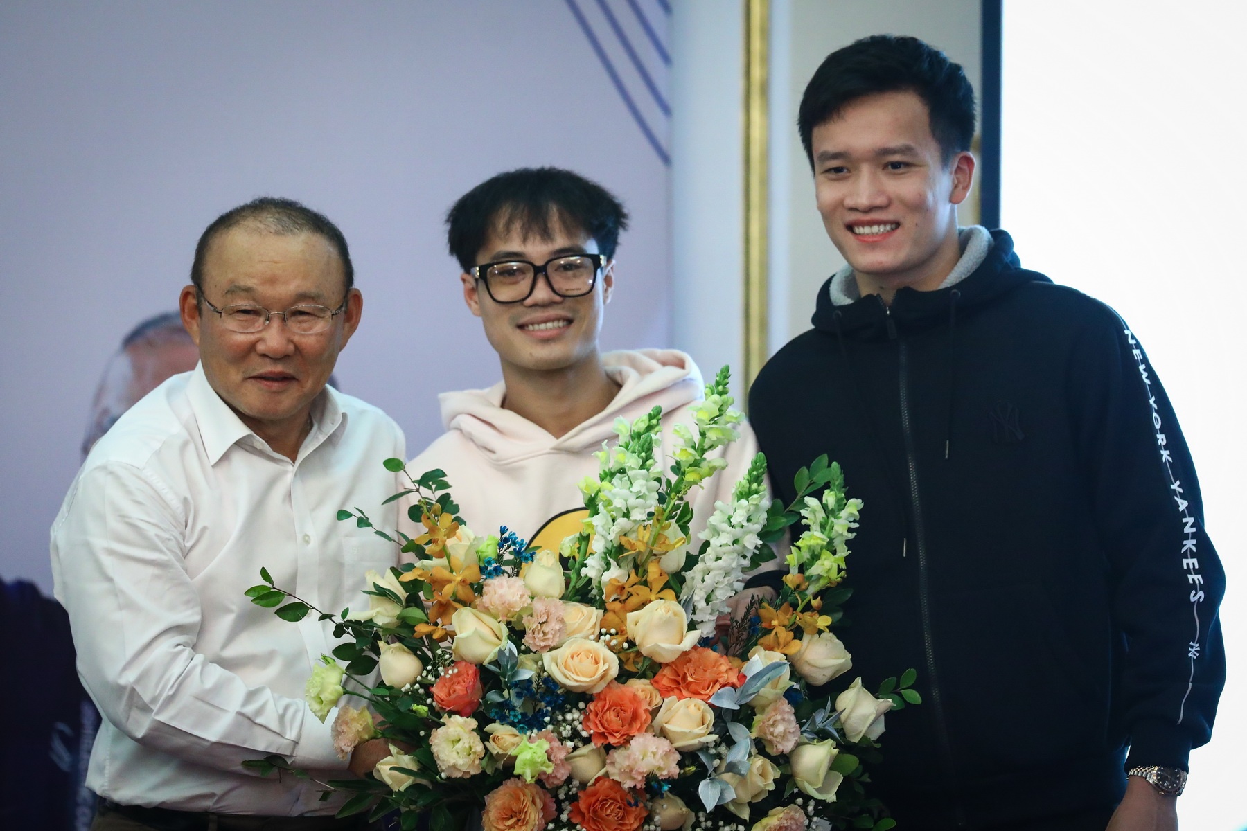 Van Toan: Doi tuyen ma thua thi hom sau dung nen gap thay Park hinh anh