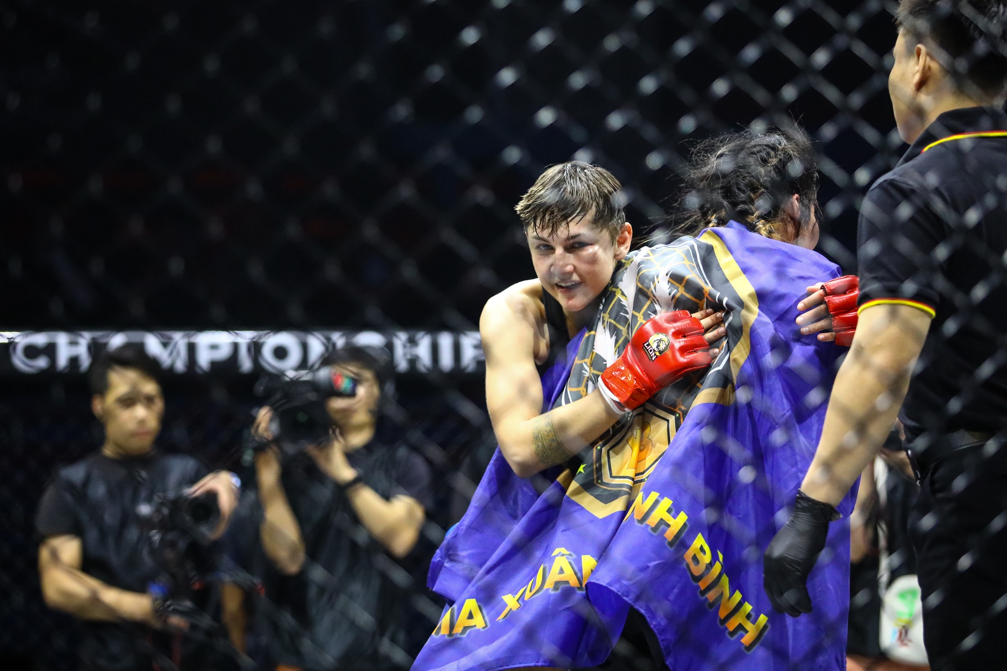 MMA Viet Nam Bianka Balajti anh 8