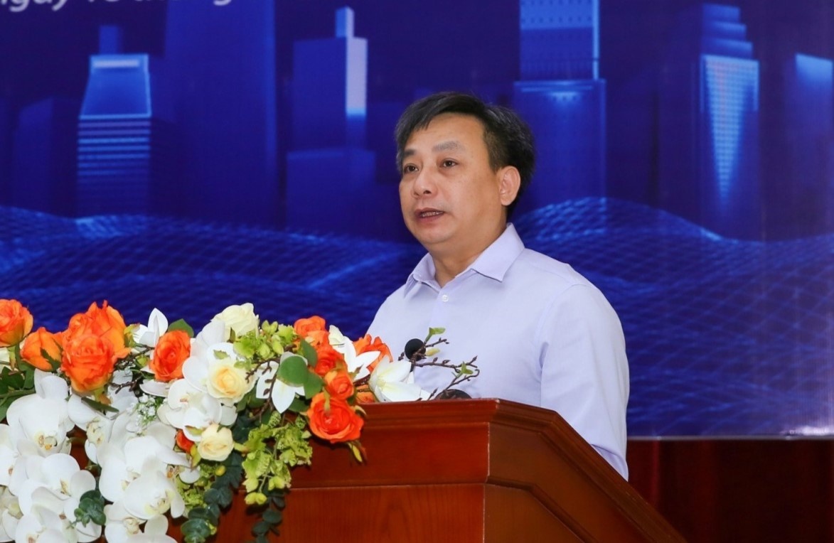 Nguon tiep suc cho nha bao, hoi vien cong hien sang tao hinh anh