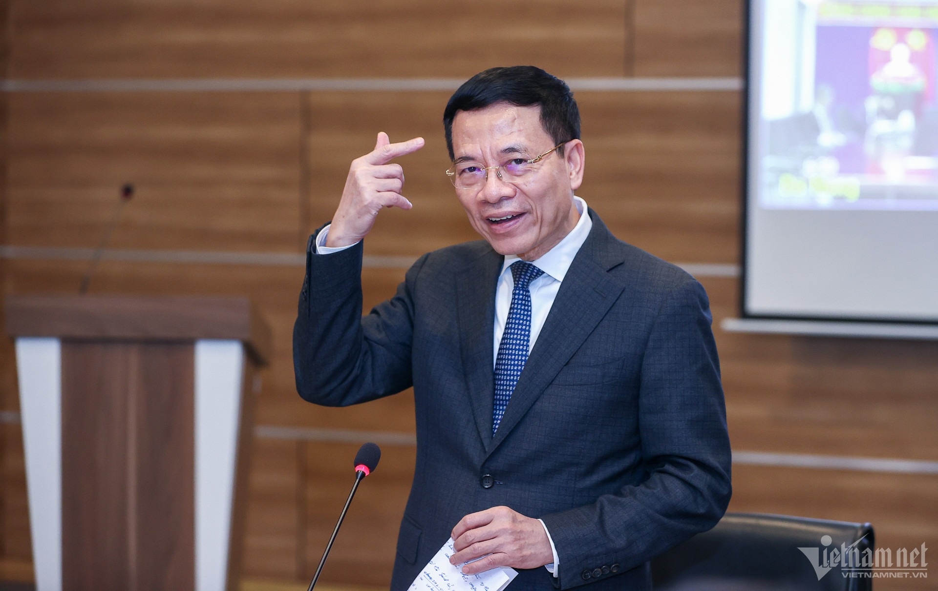 Doi moi xuat ban anh 2