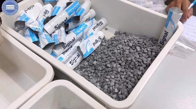 Tiep vien hang khong anh 1