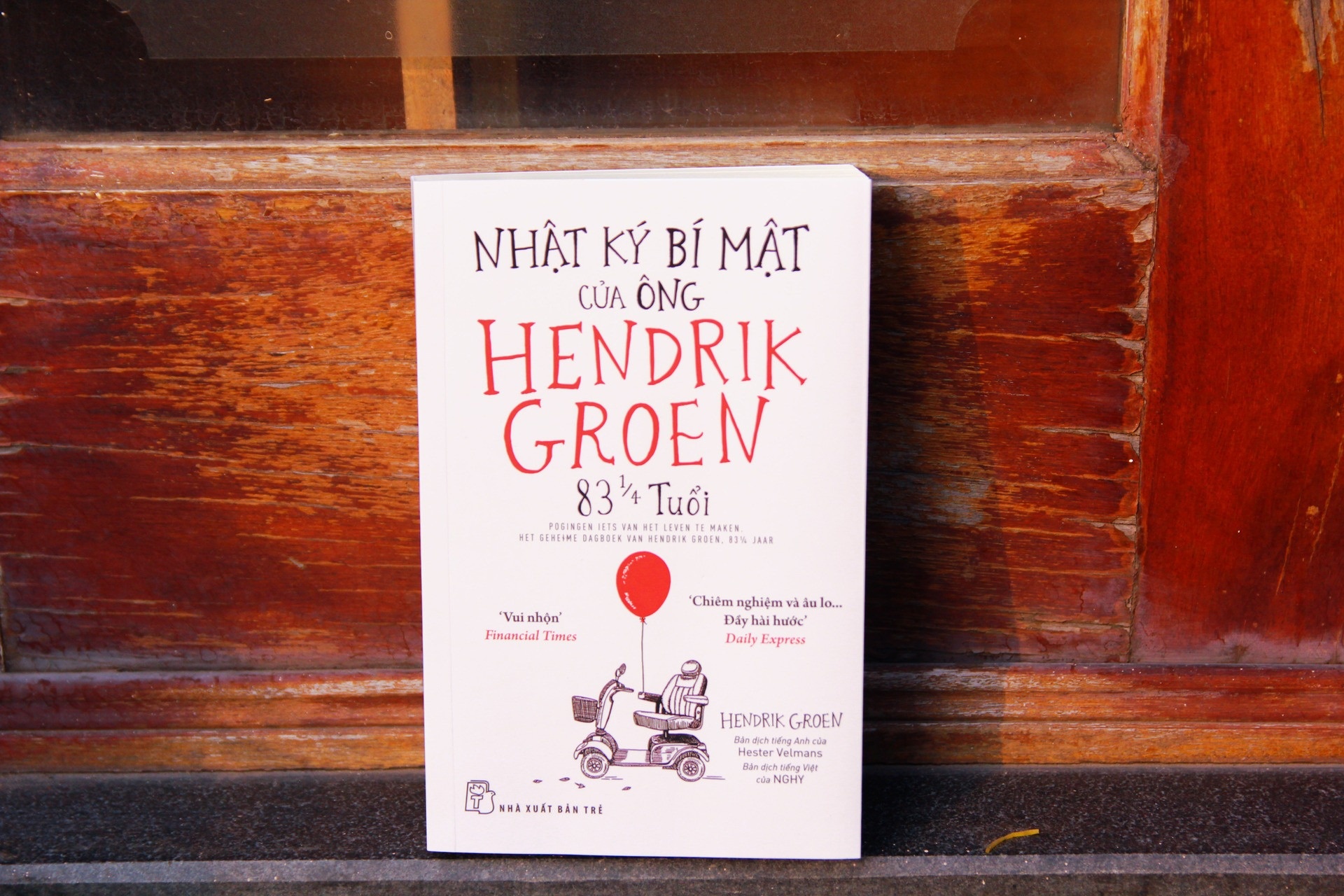 Cuon sach duoc dich sang 20 ngon ngu cua tac gia 70 tuoi co gi hap dan hinh anh