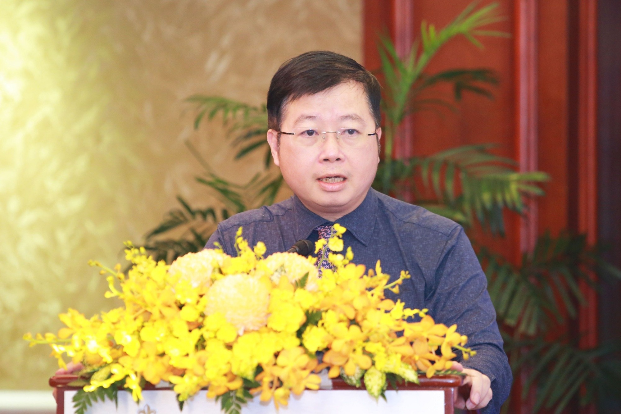 Kinh te bao chi anh 1