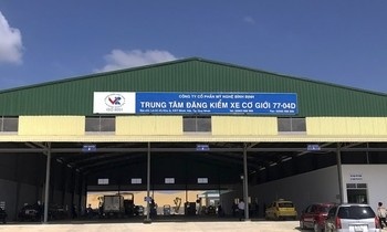 Khoi to 4 bi can dua, nhan hoi lo tai trung tam dang kiem o Binh Dinh hinh anh