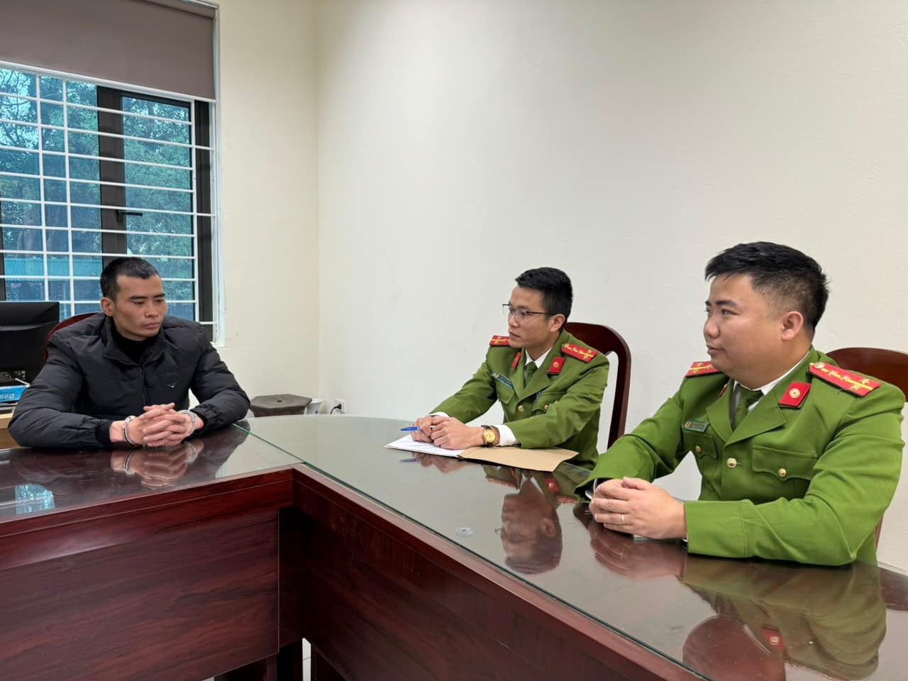 Cuop 1 ty dong anh 3