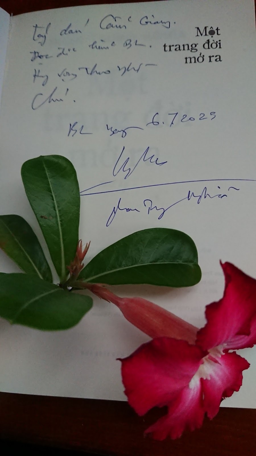 Tặng sách ảnh 2 Tang sach anh 2