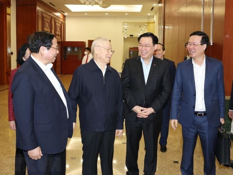 Tong Bi thu chu tri phien hop dau tien Tieu ban nhan su Dai hoi XIV hinh anh