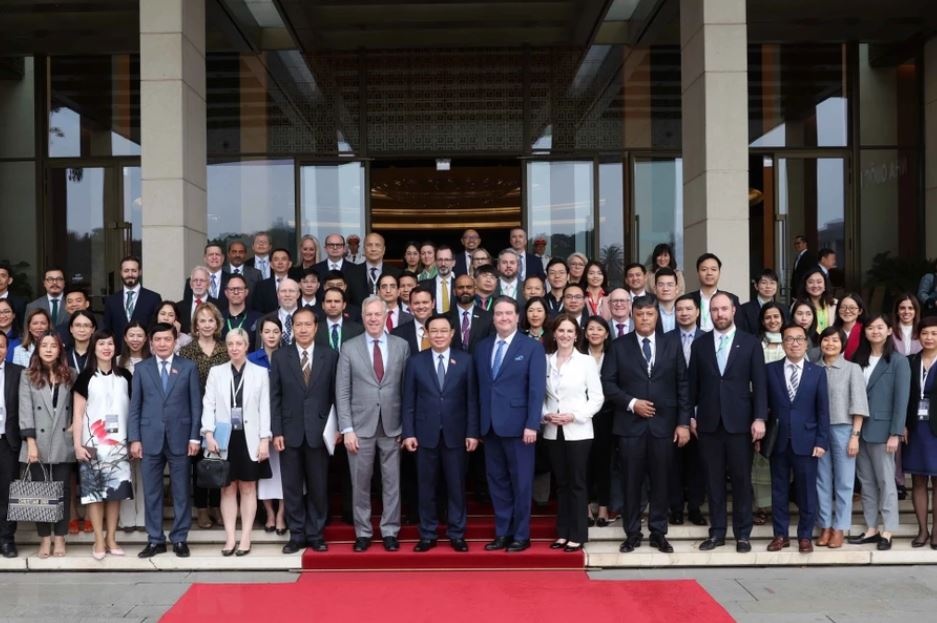 Vuong Dinh Hue anh 8