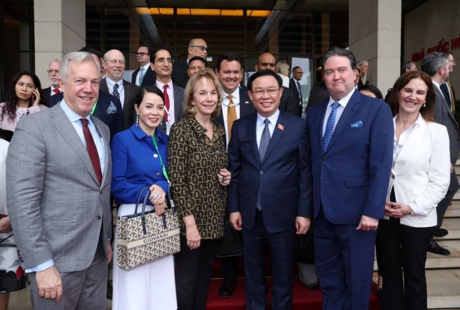 Vuong Dinh Hue anh 9