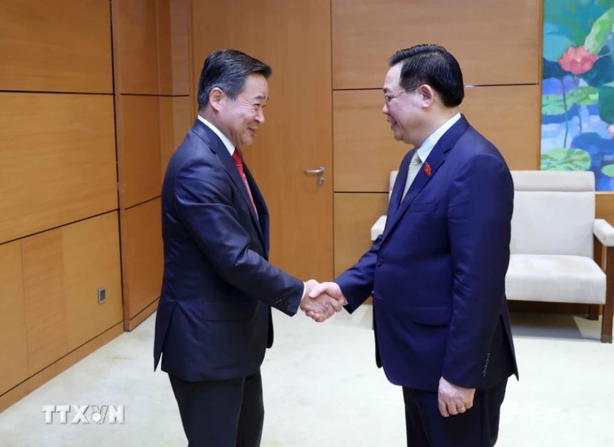 Chu tich Vuong Dinh Hue anh 2