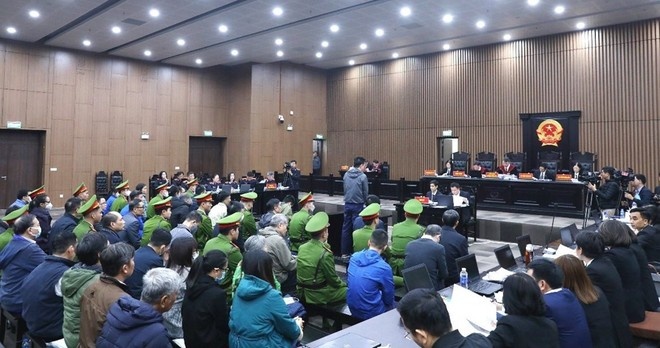 Han che hoat dong cua bao chi o phien toa cong khai, nen hay khong nen hinh anh