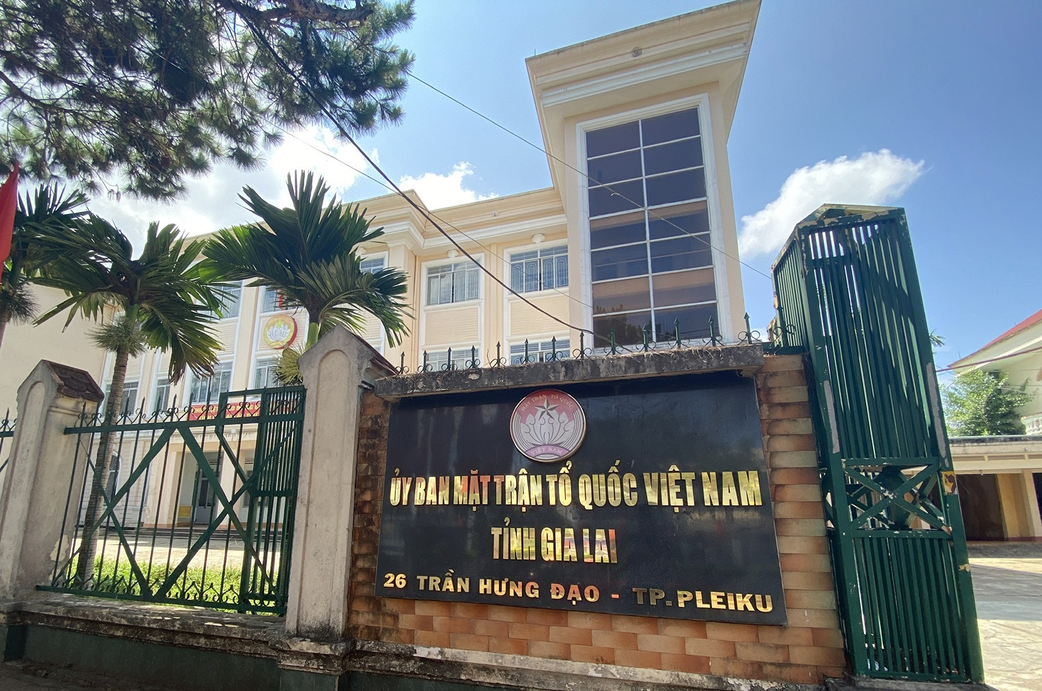 Nguyen Chu tich Uy ban MTTQ Viet Nam tinh Gia Lai bi khoi to hinh anh