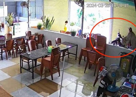 Tim thay Bella va chiec xe may 'di nham' cua nguoi dan hinh anh