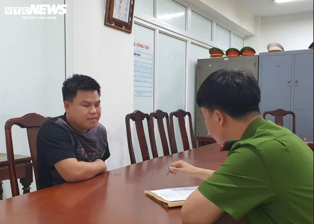 Chiem doat 2, 5 ty anh 1