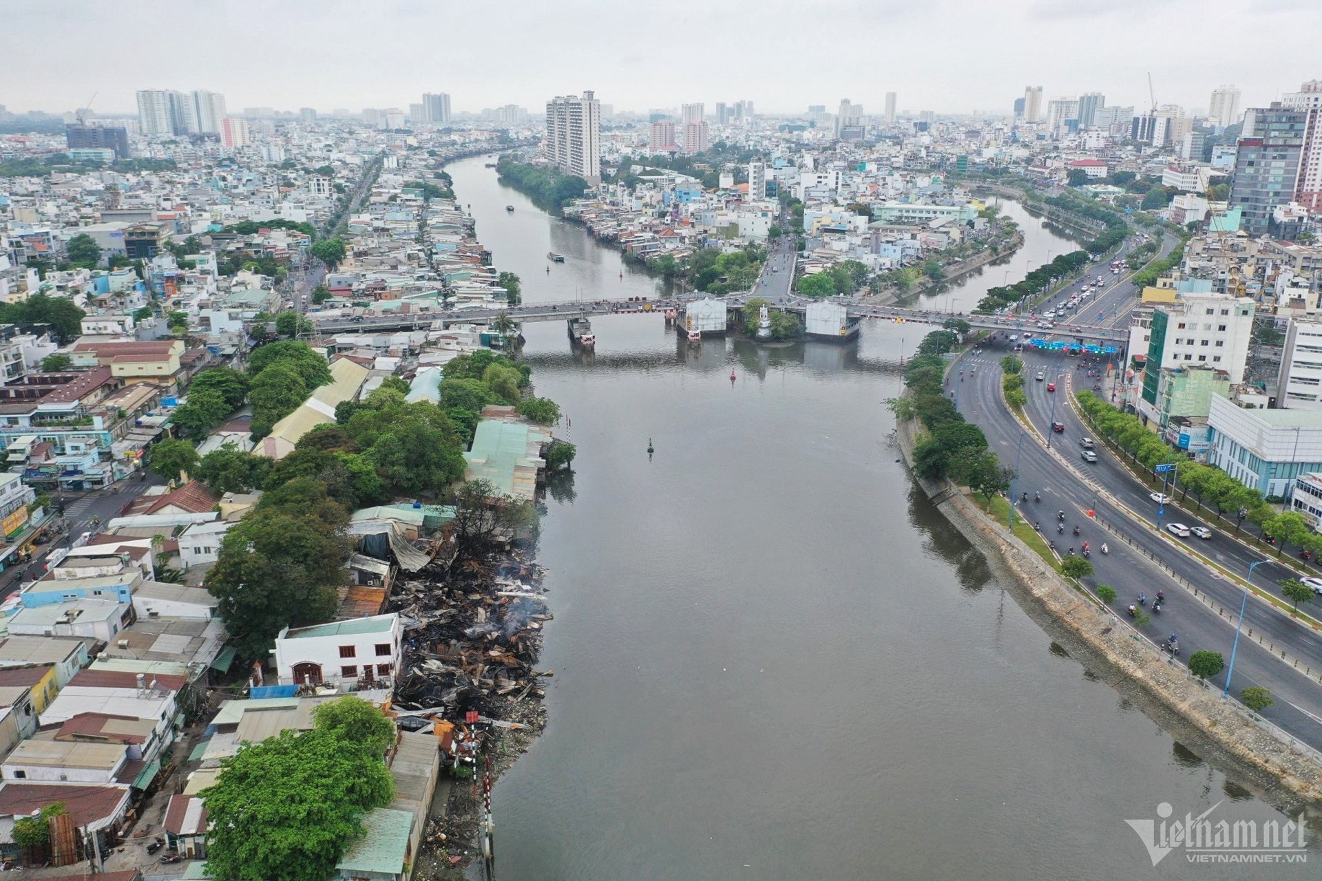 Chay Tau Hu TP.HCM anh 9