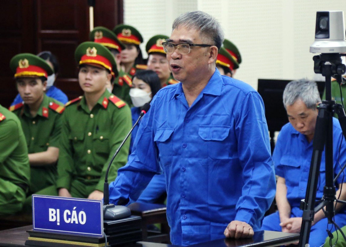 Ong Do Huu Ca bat ngo nhan toi, bi de nghi 10-11 nam tu hinh anh