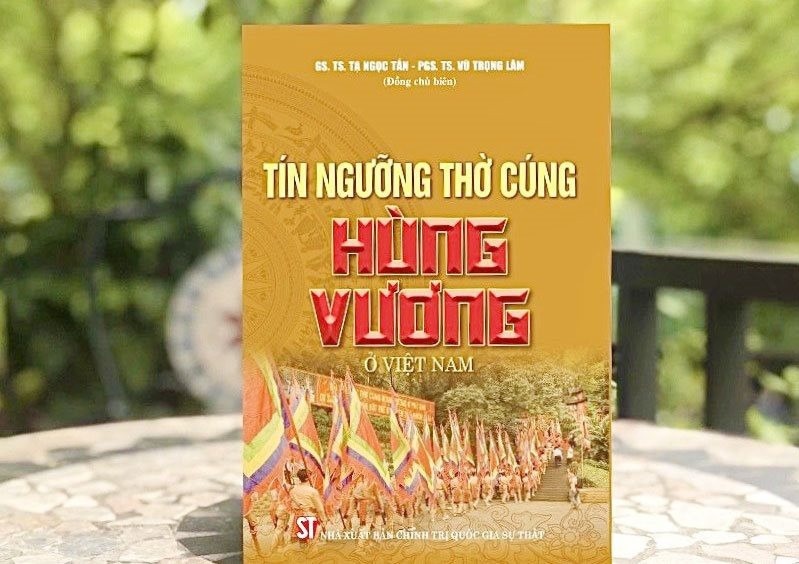 Them hieu ve Tin nguong tho cung Hung Vuong hinh anh