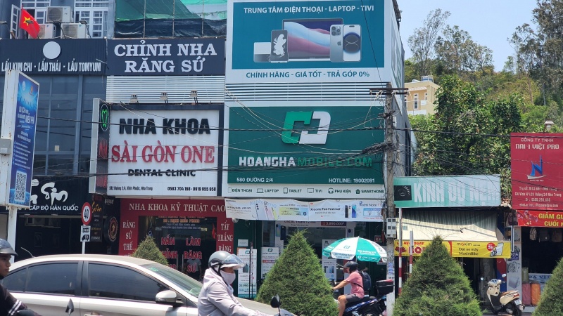 Cua hang Hoang Ha,  Vu cuop tai san,  Hoang Ha Mobile,  Nha Trang anh 1