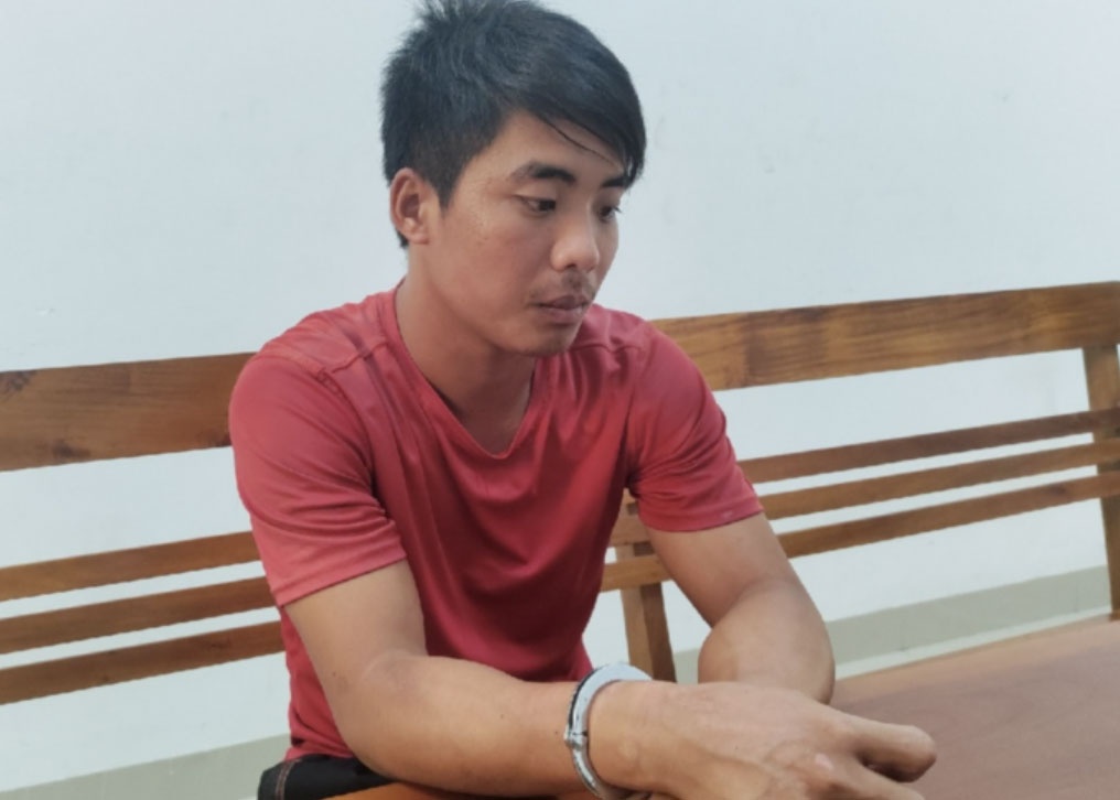 Di massage khong co tien tra, nam thanh nien sat hai chu quan hinh anh