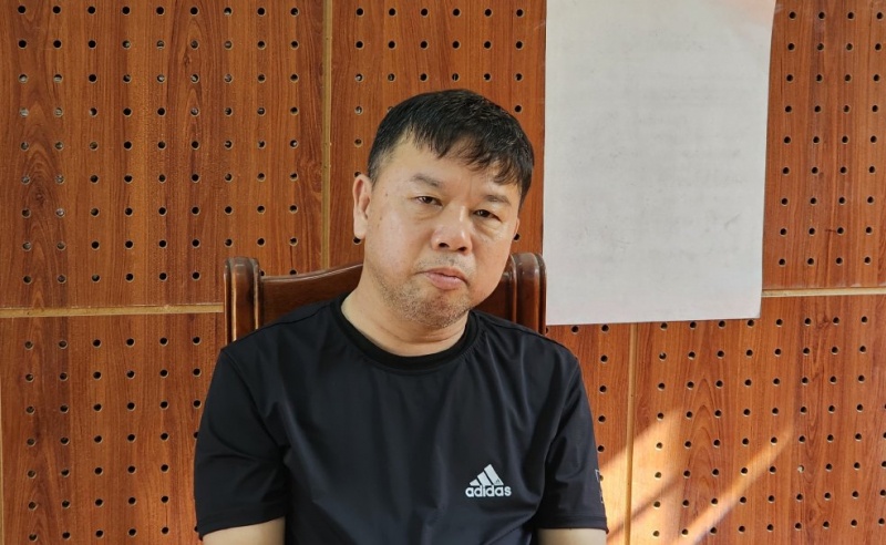 Gia danh can bo Nha nuoc de lua dao chiem doat tai san hinh anh