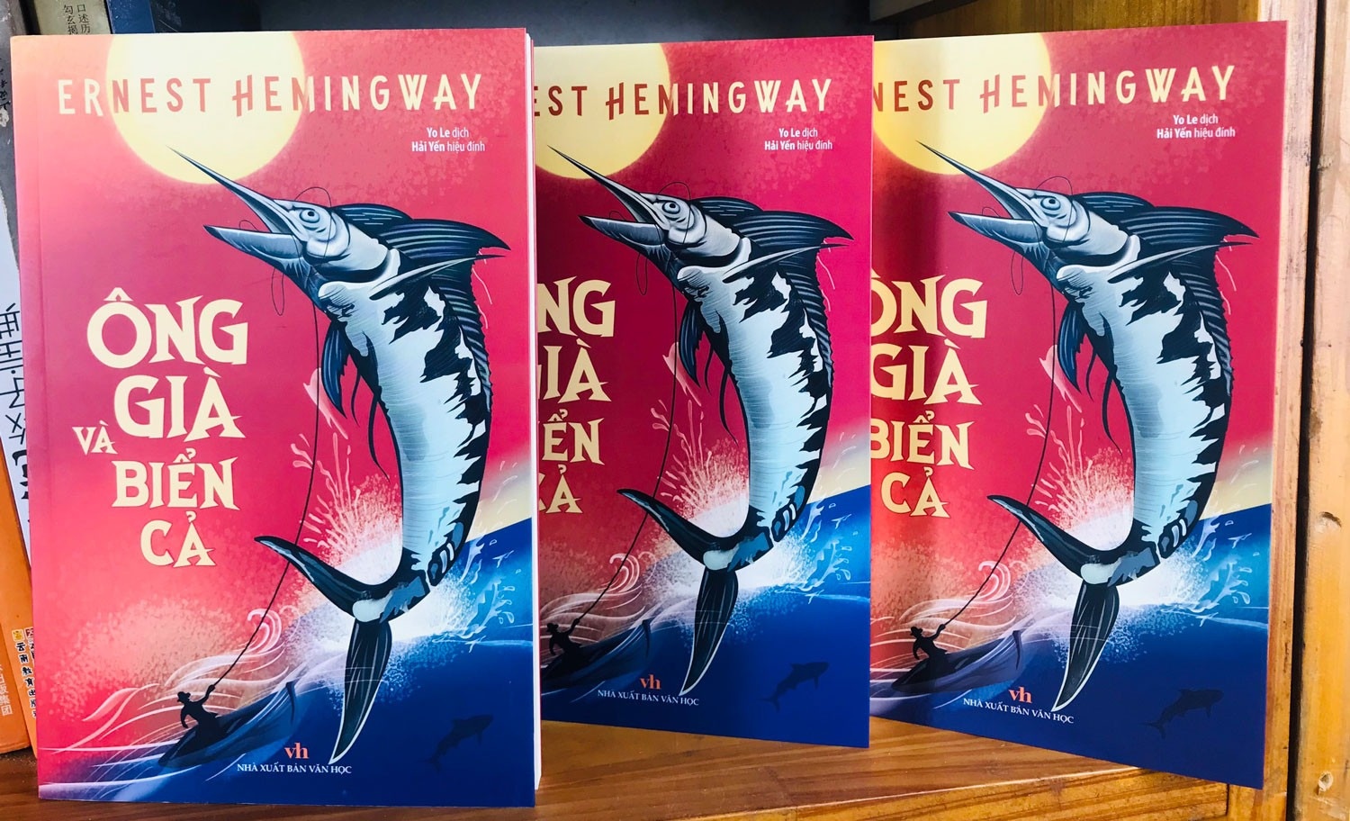 Tac pham kinh dien 'Ong gia va bien ca' co ban dich moi hinh anh