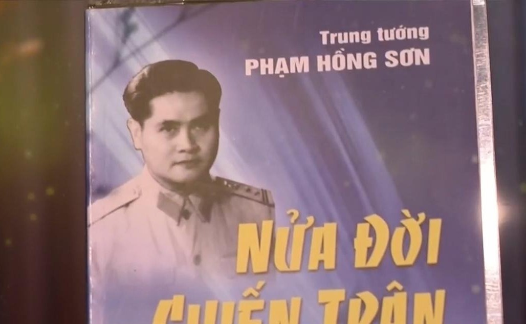 Hoi ky cua tuong Pham Hong Son hinh anh