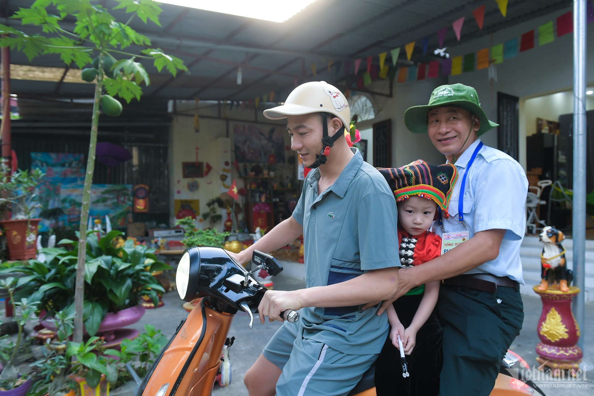 Tran Vy Tram Dien Bien anh 4