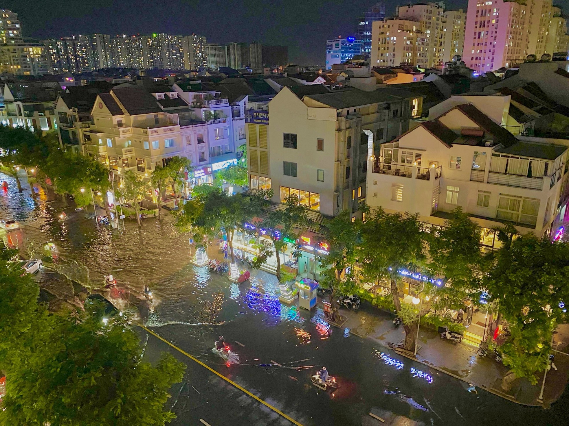 Phu My Hung TP.HCM ngap anh 4