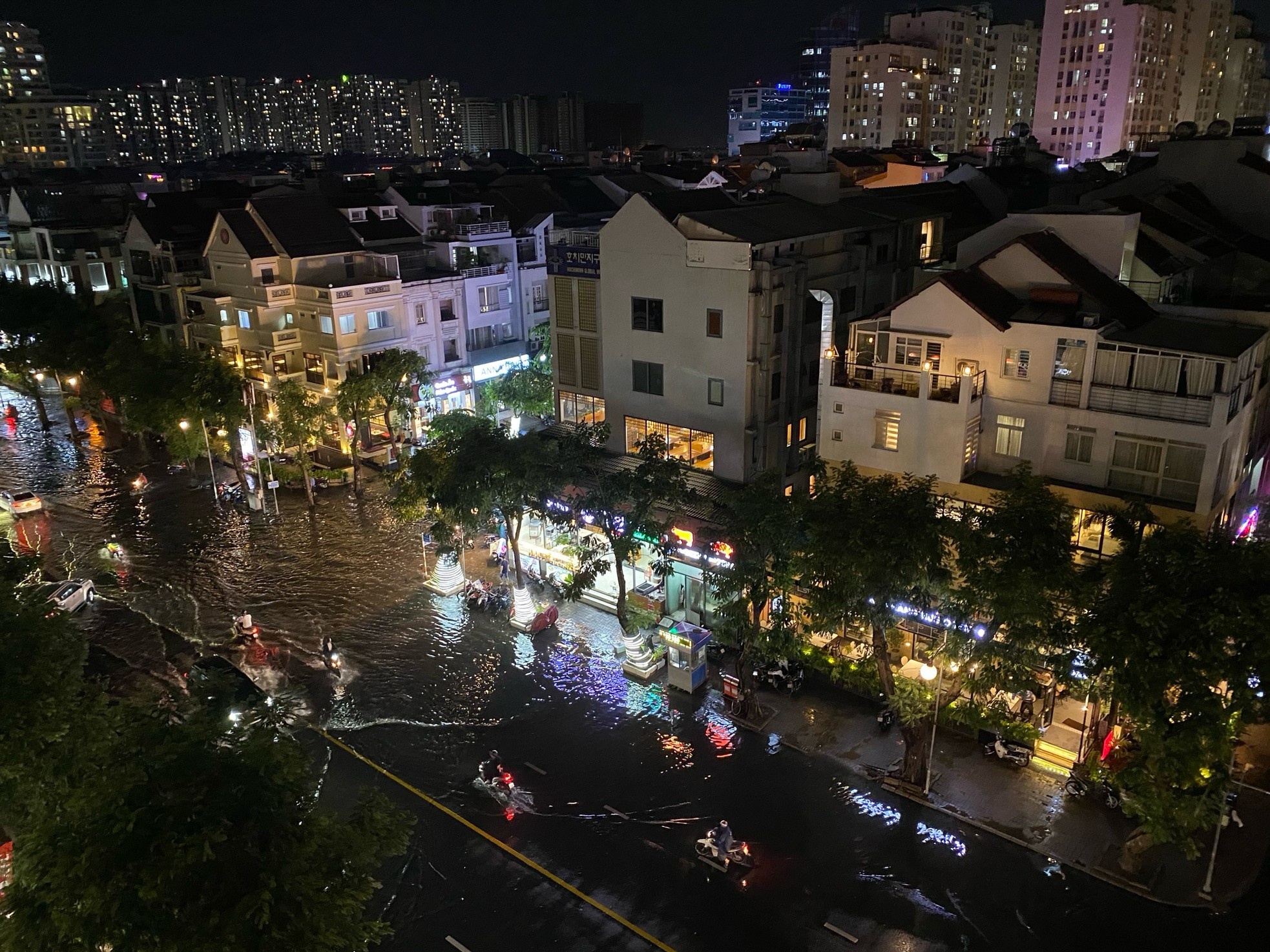 Phu My Hung TP.HCM ngap anh 5