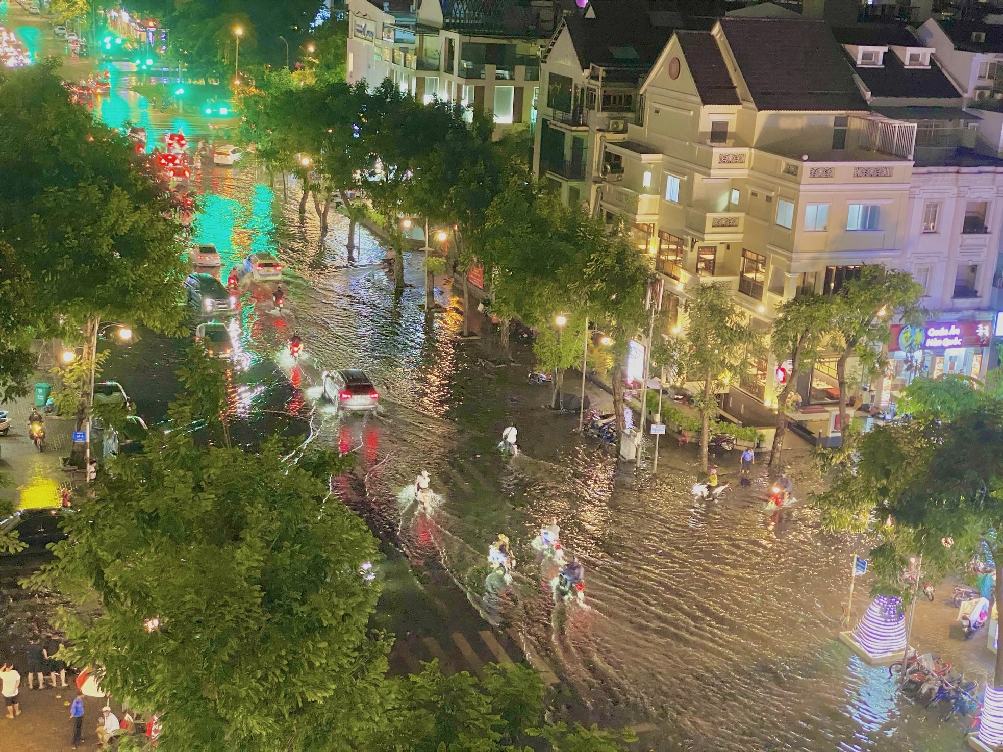 Phu My Hung TP.HCM ngap anh 6