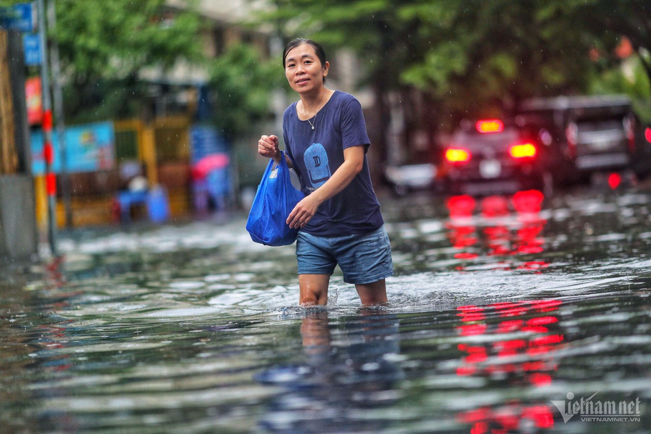 TP.HCM mua ngap anh 3