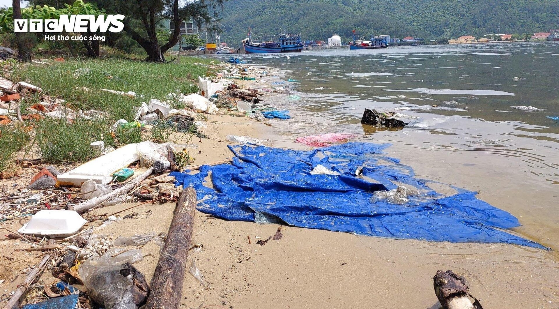 Rac thai Da Nang anh 2