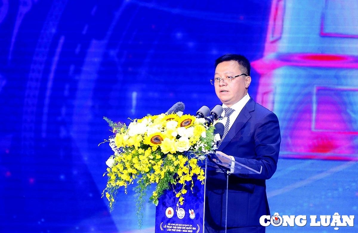 Bao chi Quoc gia anh 3