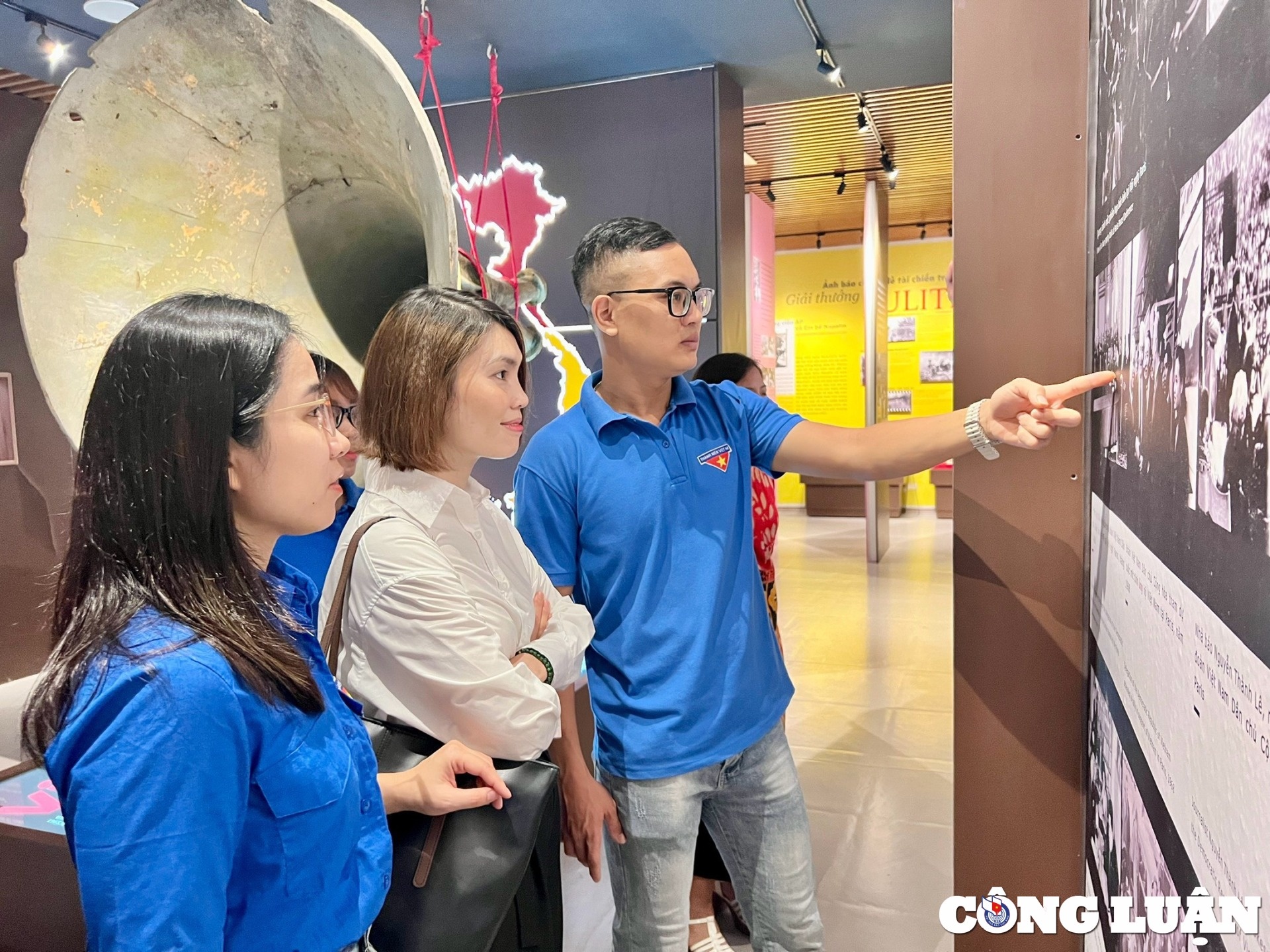 Bao chi cach mang anh 2