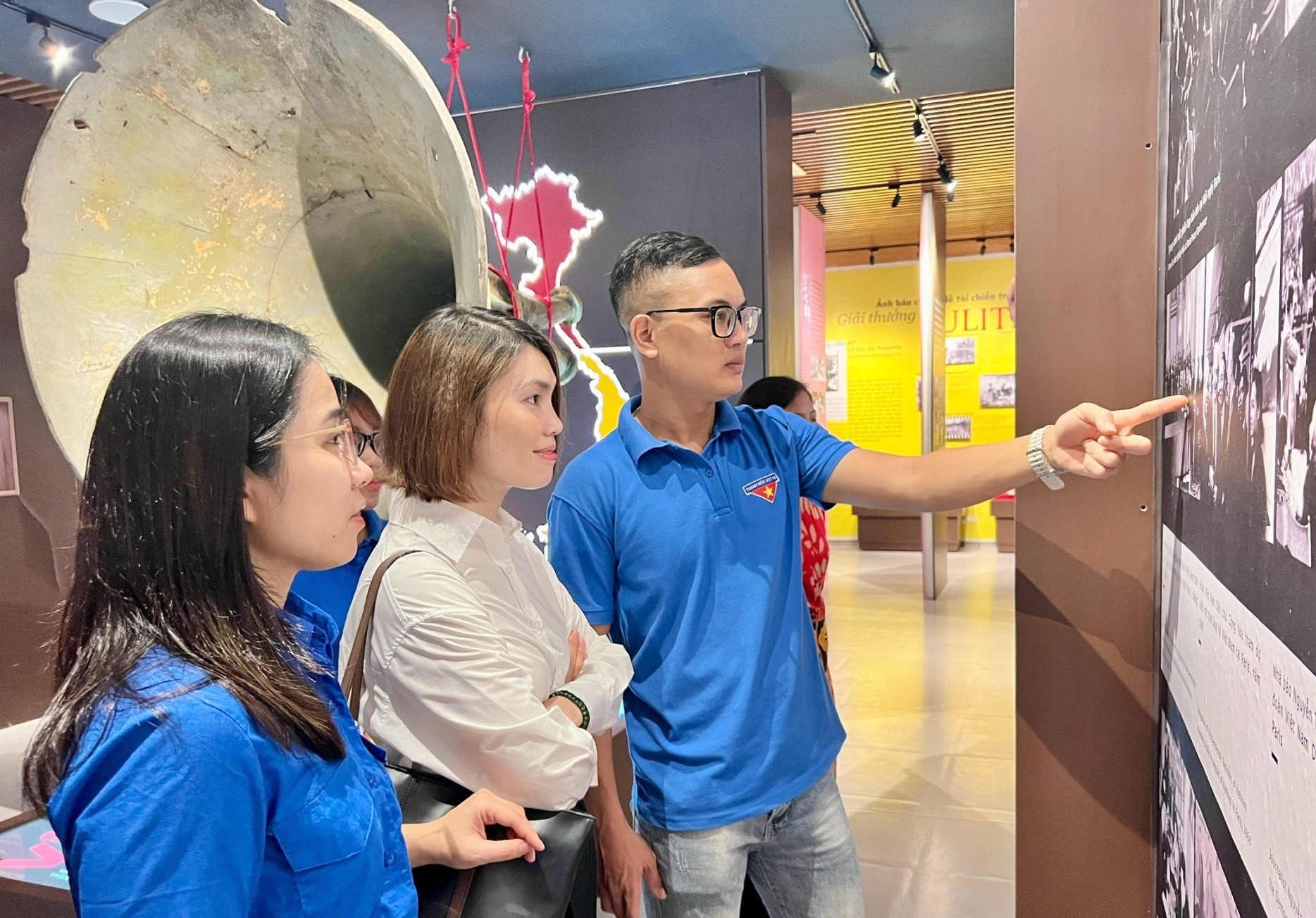 Doan Thanh nien Hoi Nha bao va Tap chi Cong san on lai lich su bao chi hinh anh