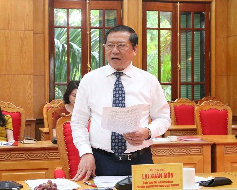 Nguoi lam bao anh 3