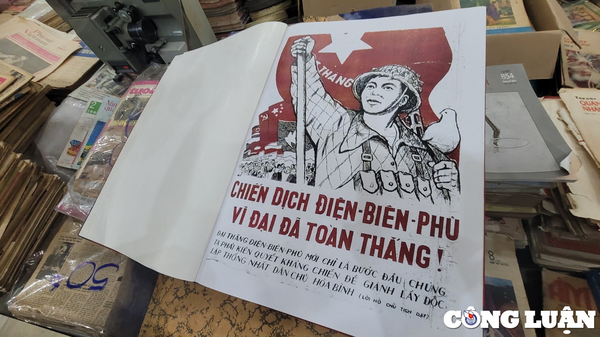 Bao chi Cach mang anh 6