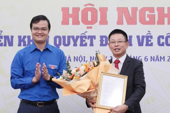 TU Doan bo nhiem ong Phung Cong Suong lam Tong bien tap Bao Tien Phong hinh anh