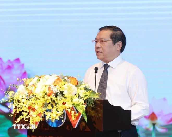 Bao chi cach mang anh 3