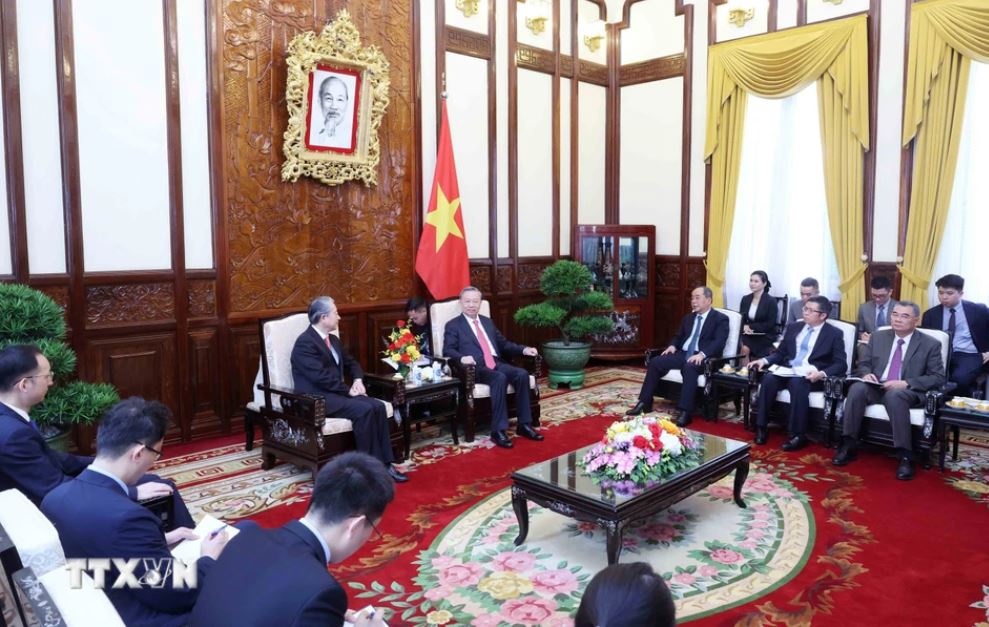 Chu tich nuoc To Lam anh 2