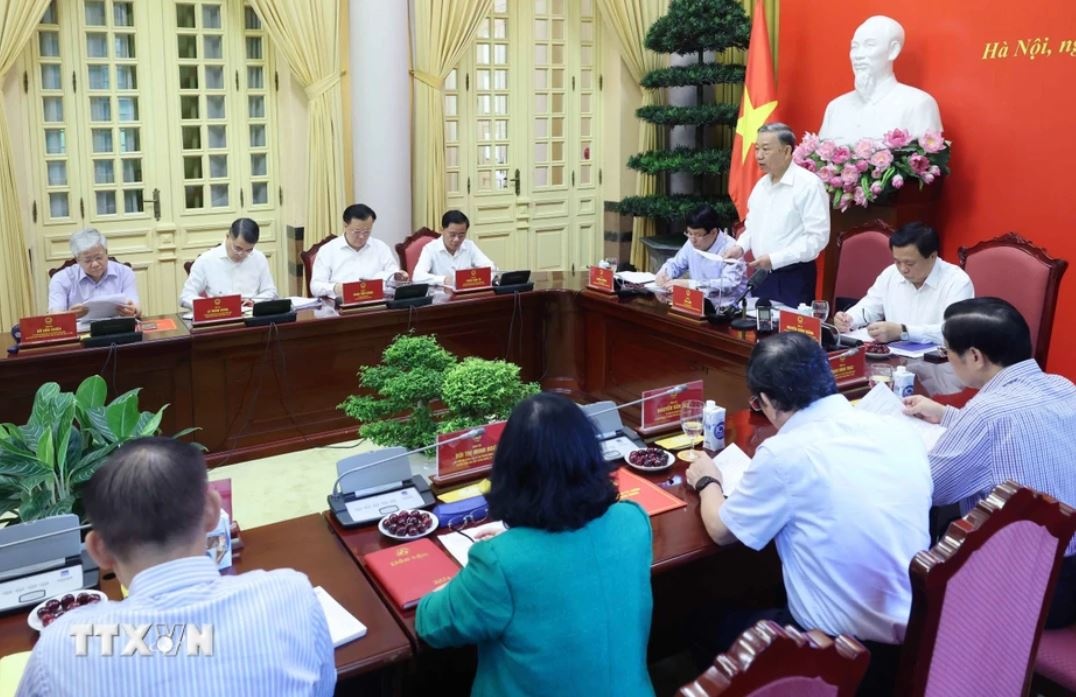 Chu tich nuoc To Lam anh 2