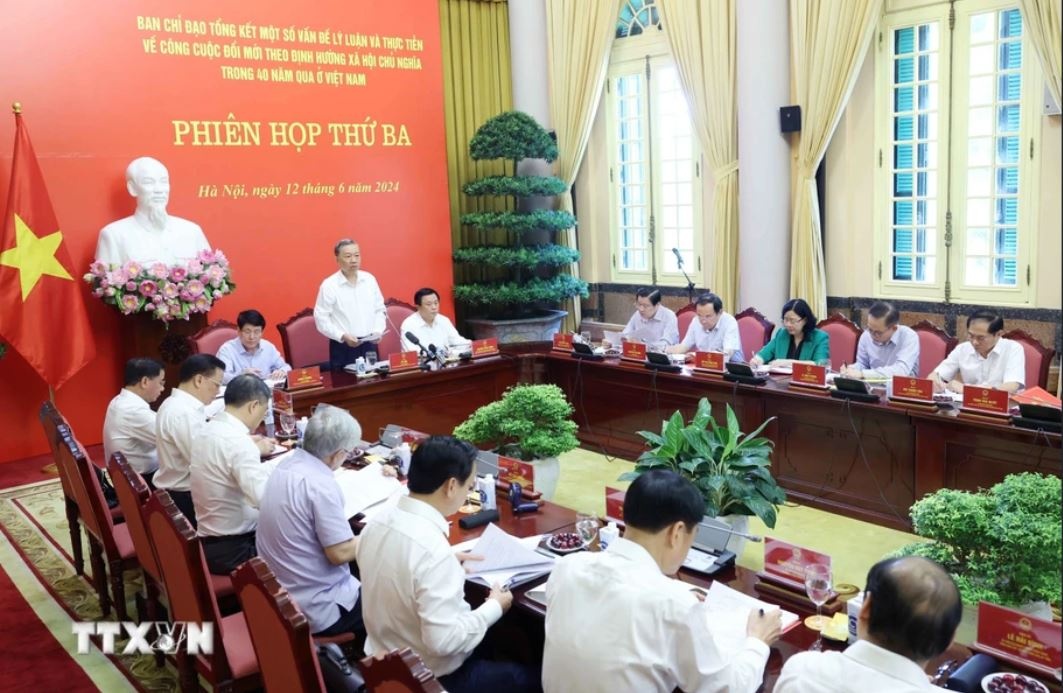 Chu tich nuoc To Lam anh 5