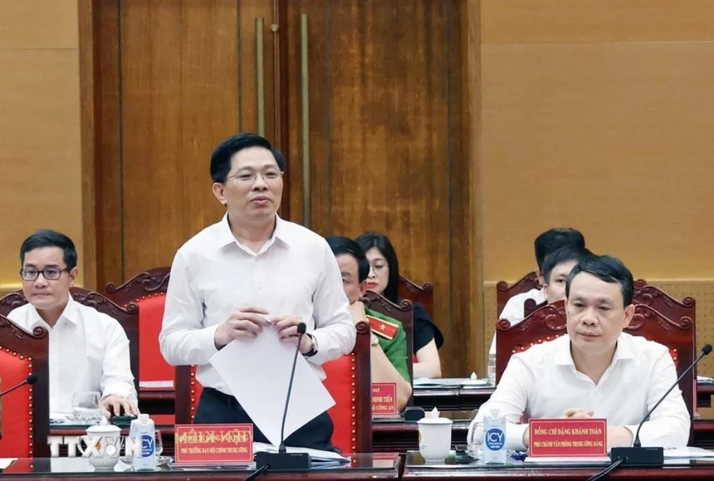 Chu tich nuoc To Lam anh 8