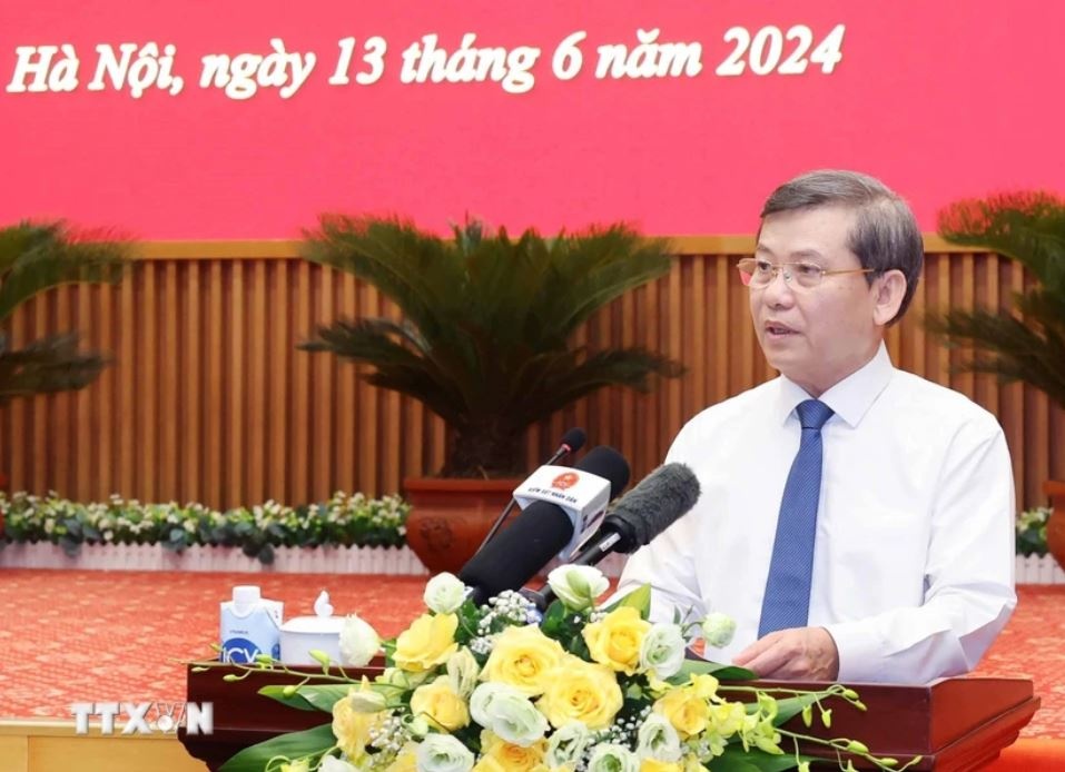 Chu tich nuoc To Lam anh 9