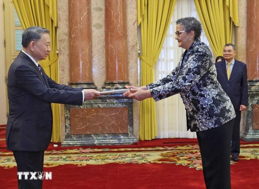 Chu tich nuoc To Lam anh 6