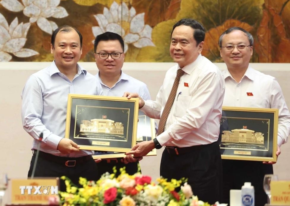 Tran Thanh Man Quoc hoi anh 9