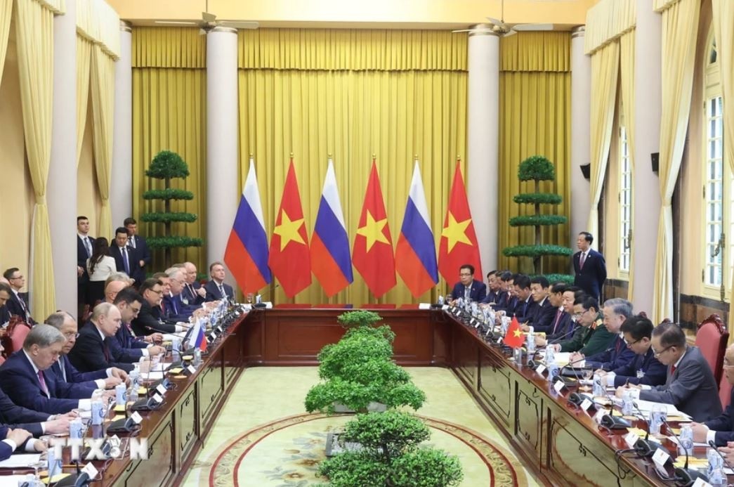 To Lam Vladimir Putin anh 2