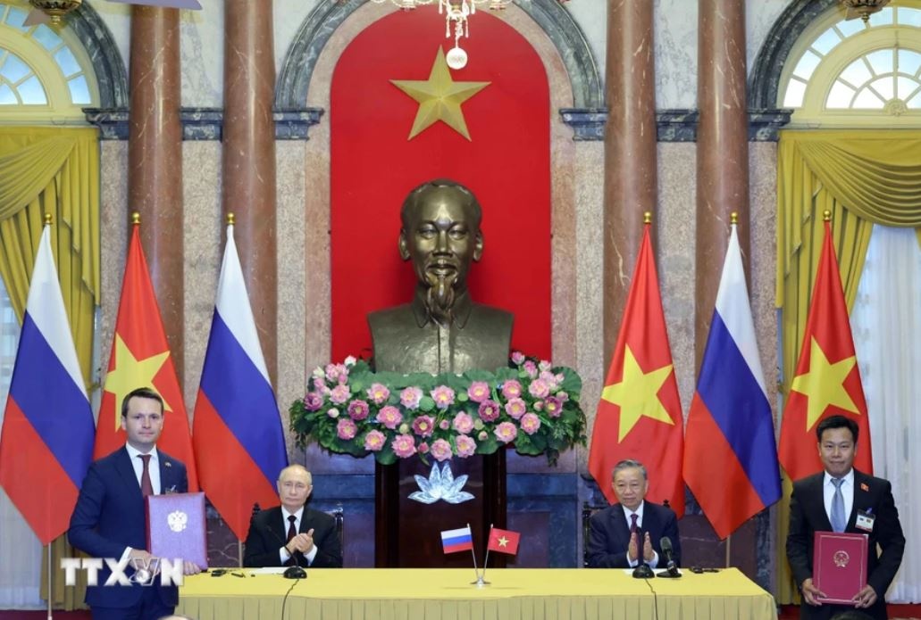 Vladimir Putin To Lam anh 3