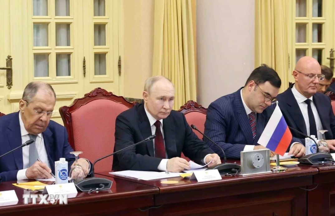 To Lam Vladimir Putin anh 6