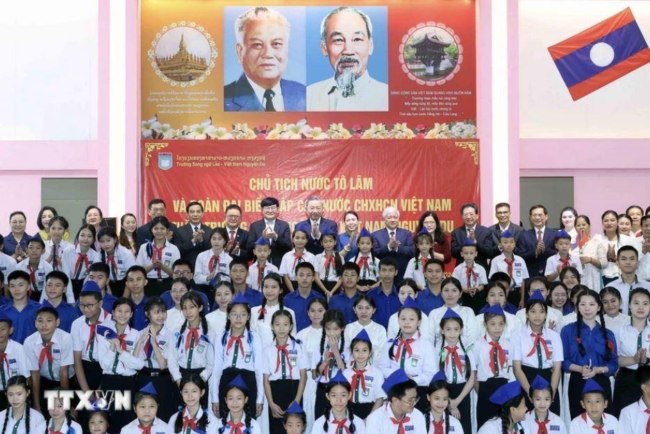 Chu tich nuoc To Lam anh 10